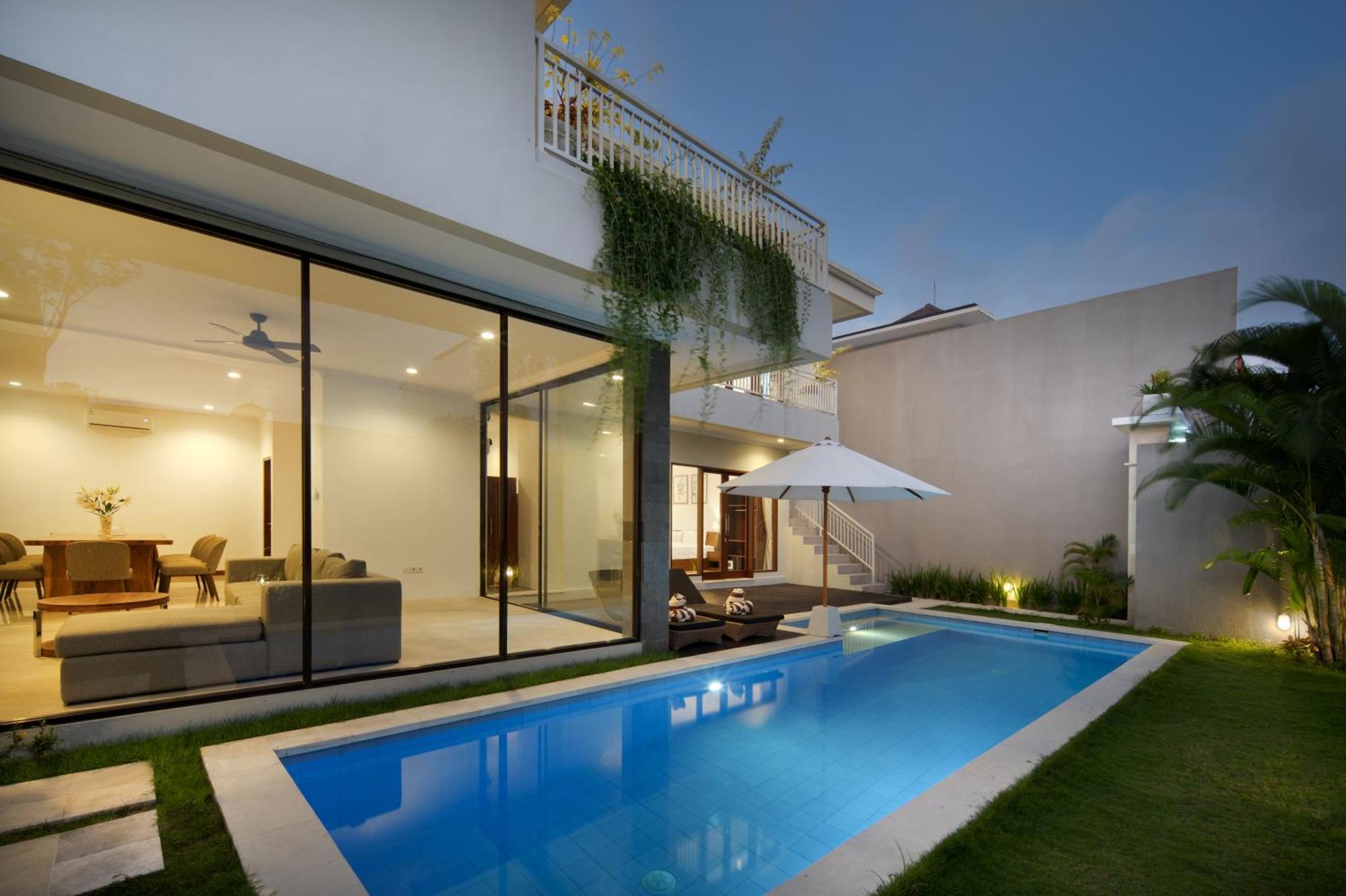 Daha Mansions Seminyak Villa Exterior photo
